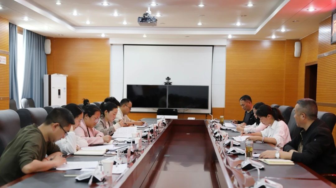 鳳慶縣人民檢察院召開2025年第一季度業務質效分析會